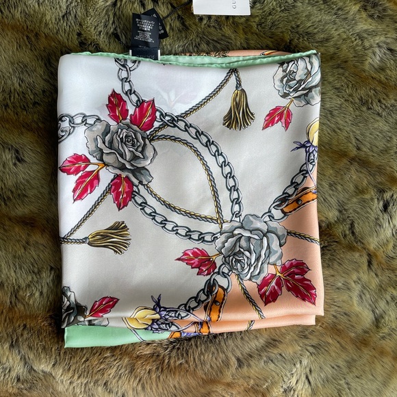 Gucci Silk Shawl/Scarf Aqua-Pink - Picture 11 of 12